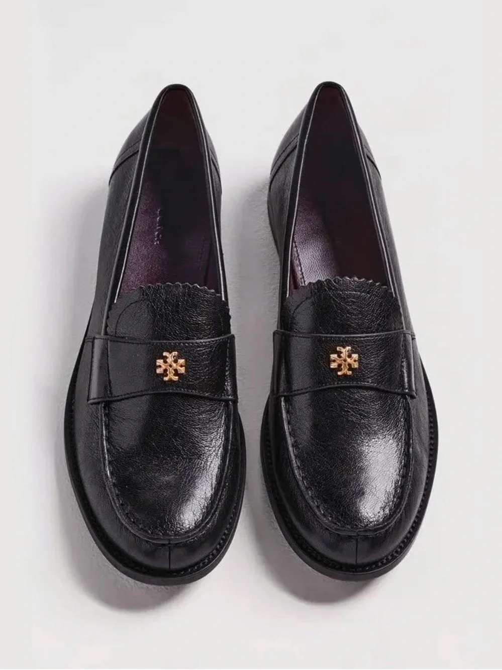 TORY BURCH Classic Loafers Black Leather Gold Double T 6.5